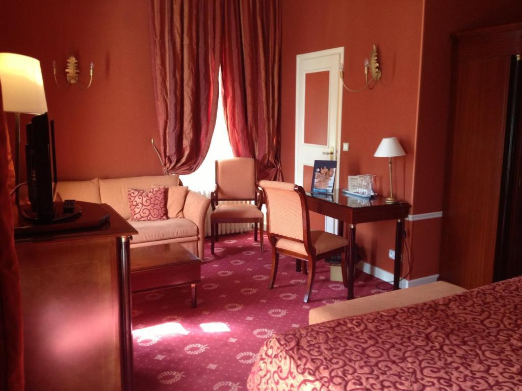 Hotel Les Marechaux Auxerre Oda fotoğraf