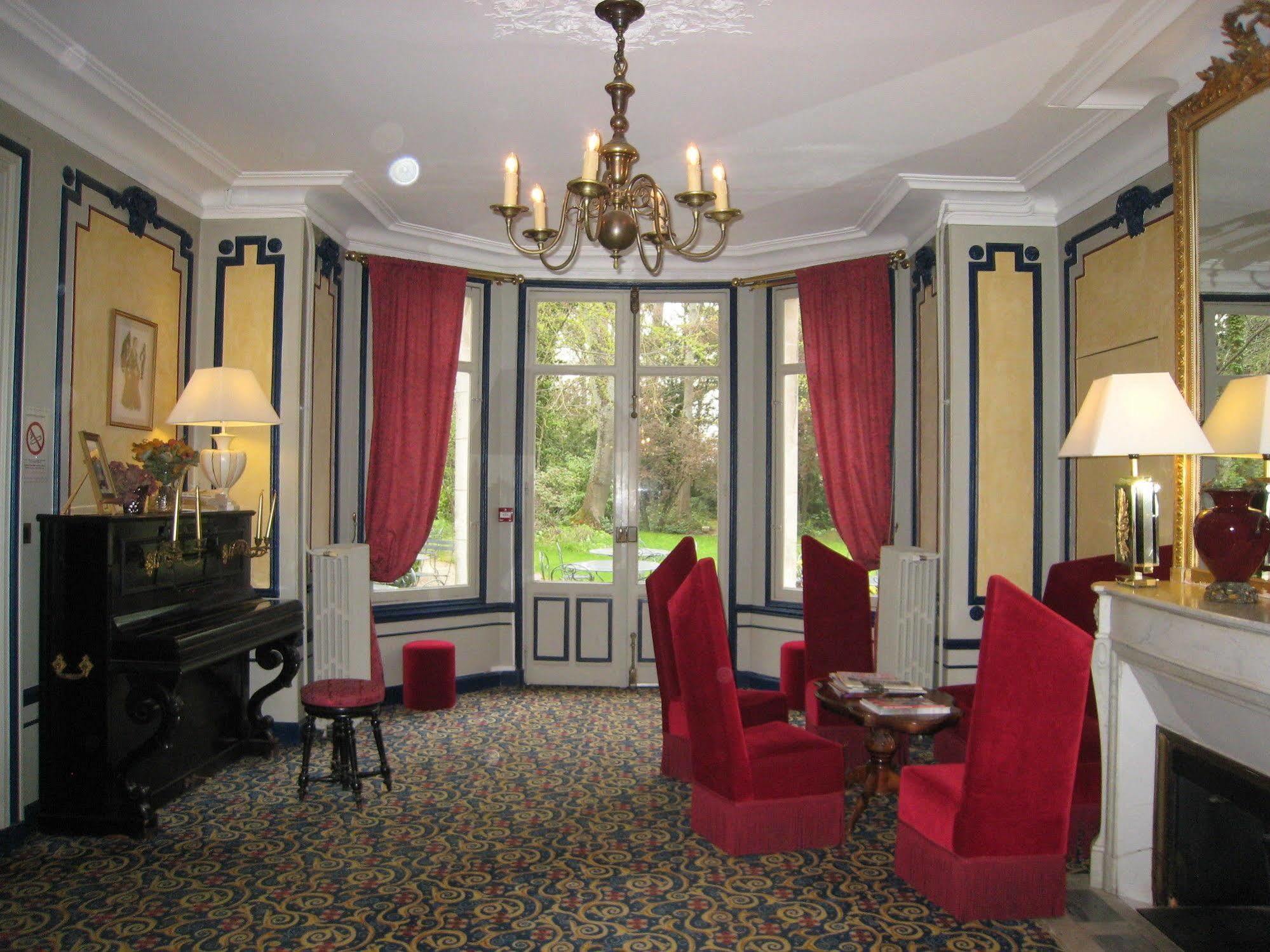 Hotel Les Marechaux Auxerre Dış mekan fotoğraf
